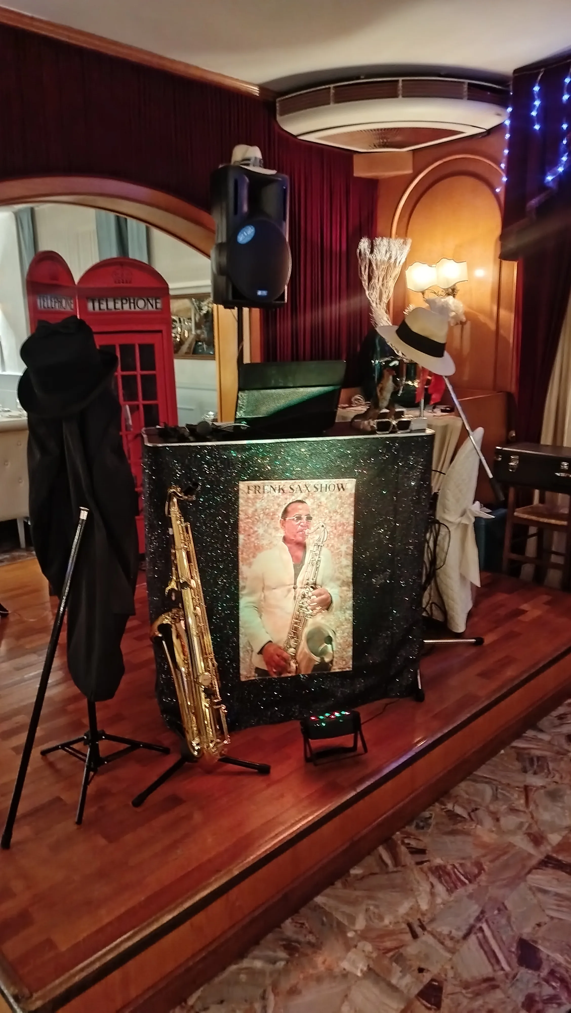 FRENK Sax Show