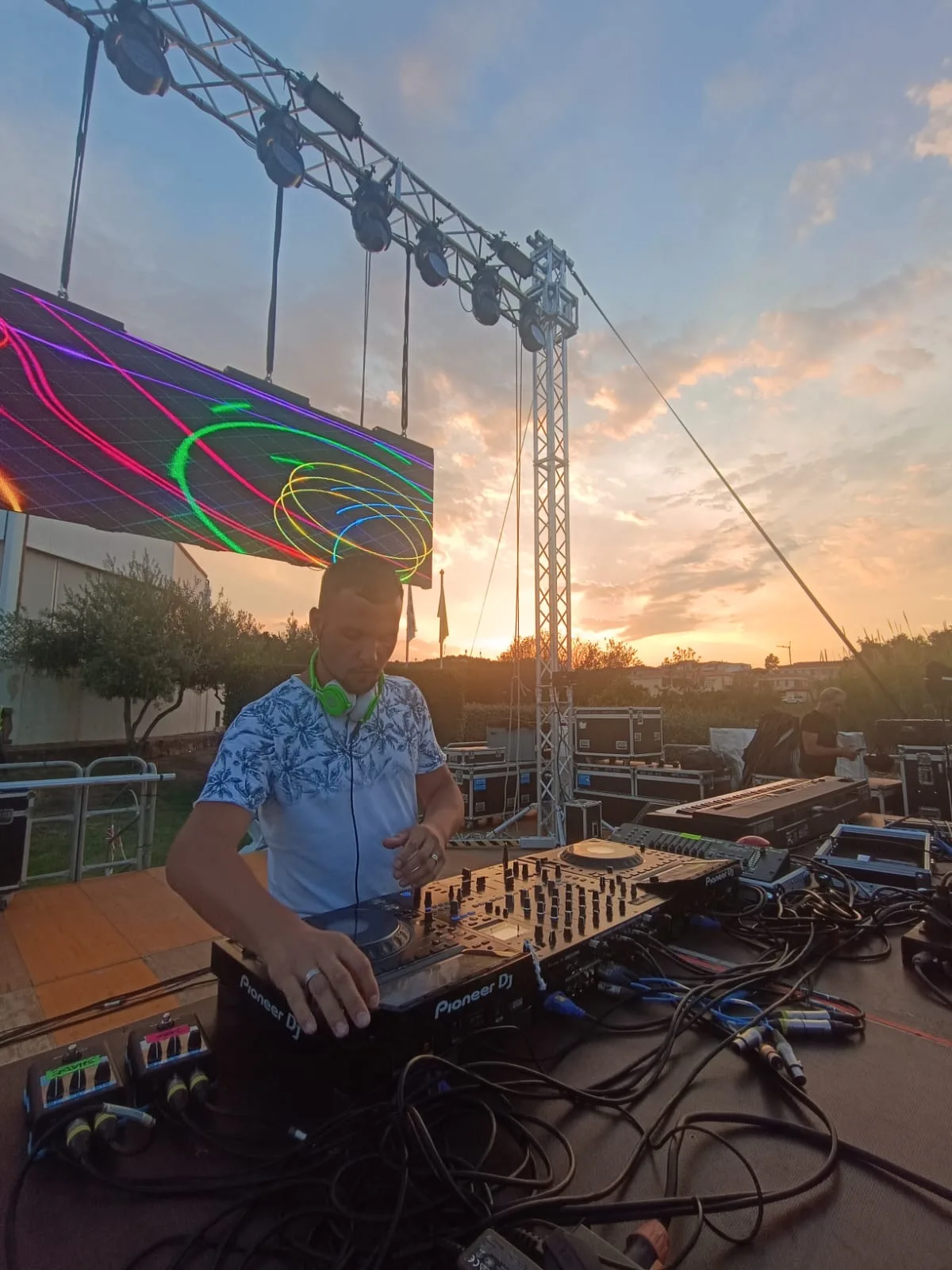 Dj manu